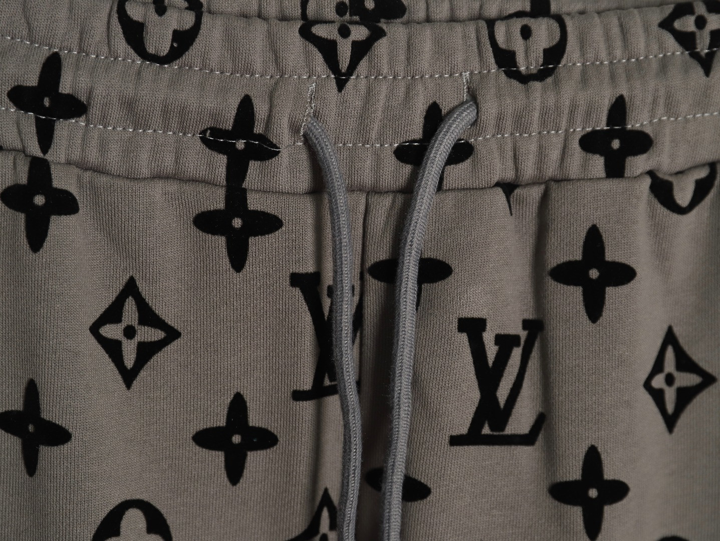 l0*is V*t0n lv 24fw pants