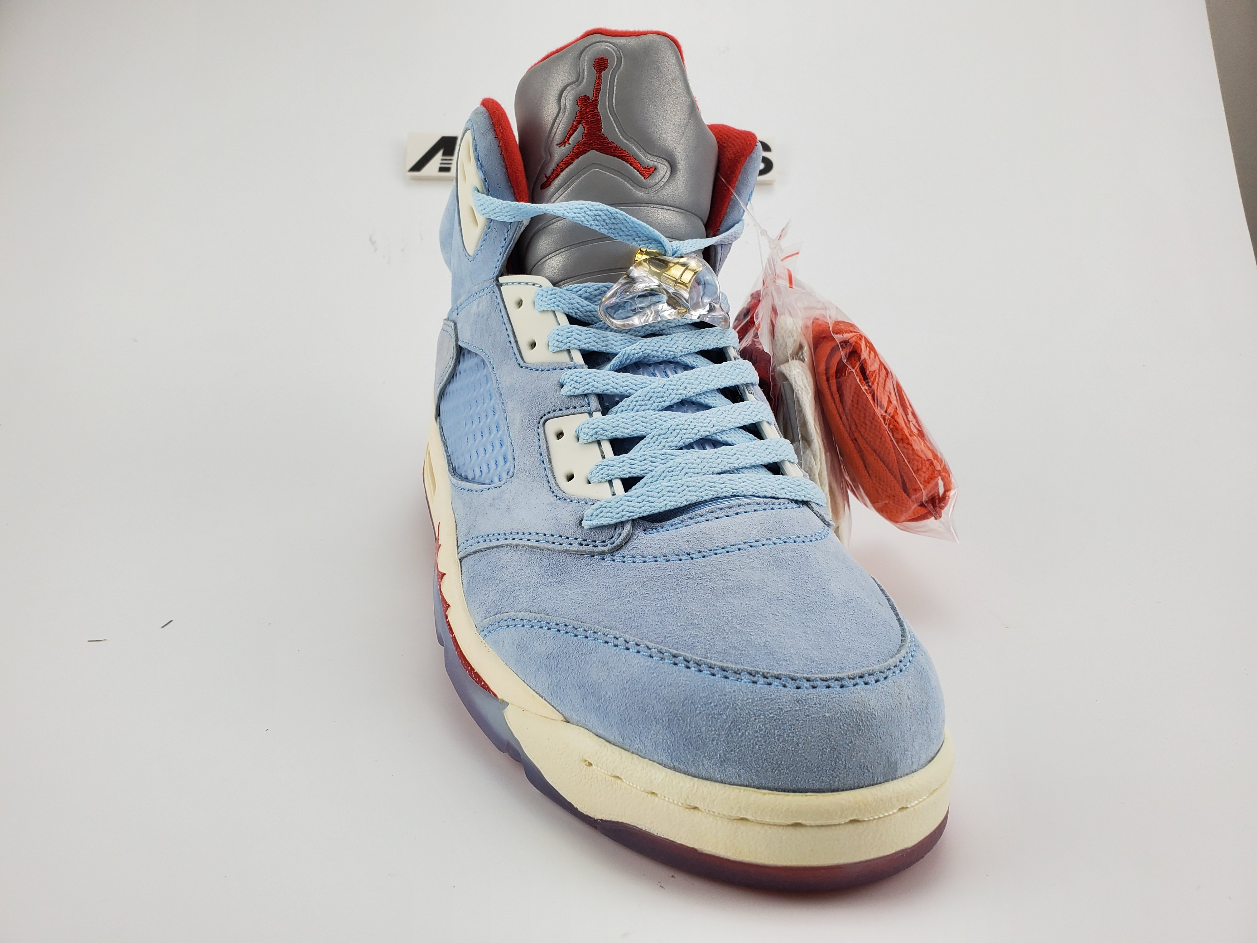 Jordan 5 Retro Trophy Room Ice Blue