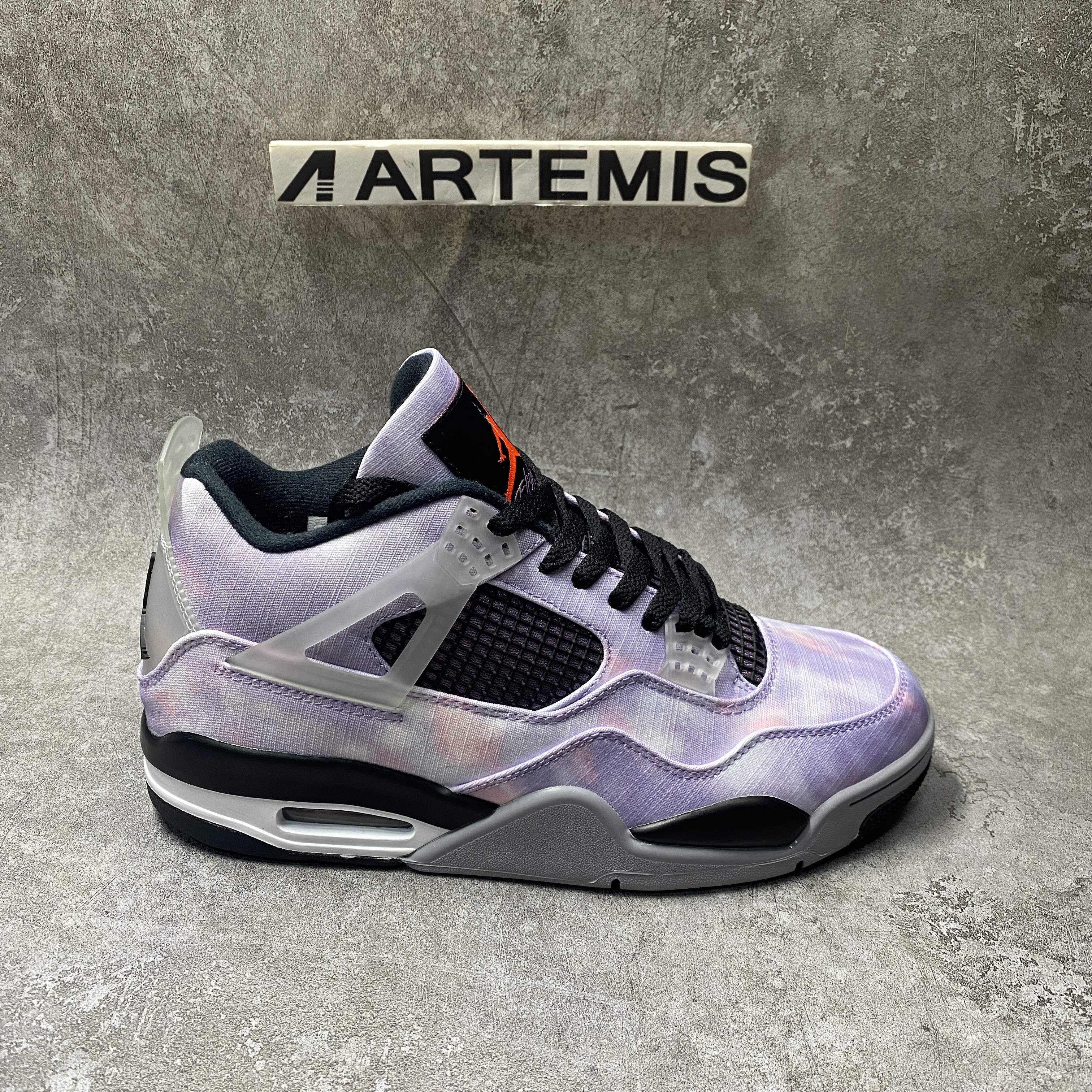 Air Jordan 4 Retro