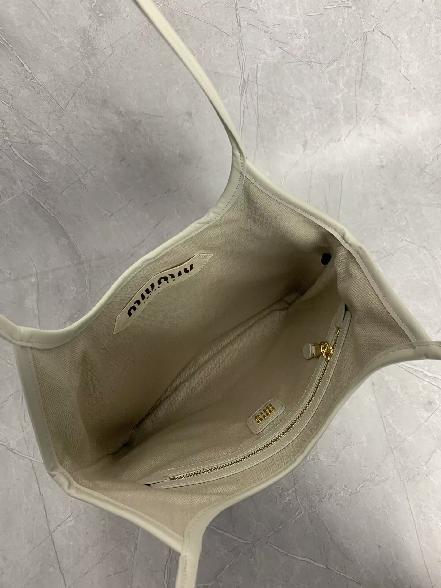 Miu Miu IVY leather patchwork bag 40x35cm