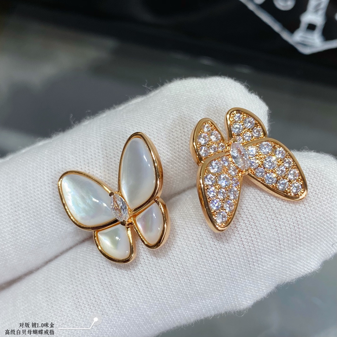 V*N CL*F & arpels advanced white fritillary butterfly ring