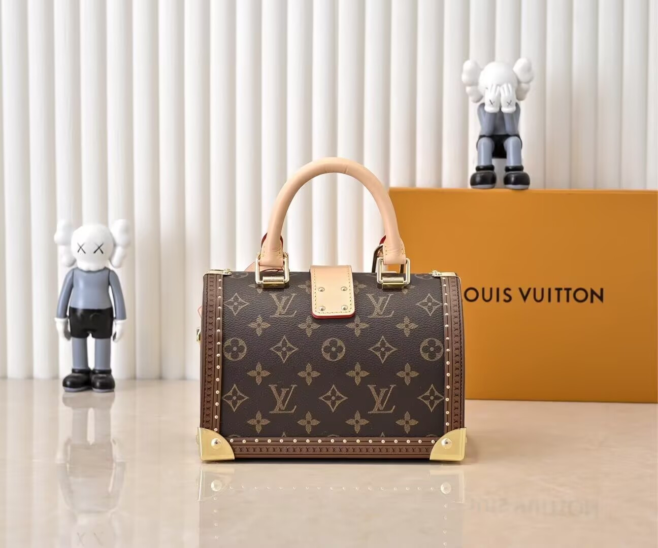 LV Speedy Trunk 20 Monogram M11154 21x15x13cm