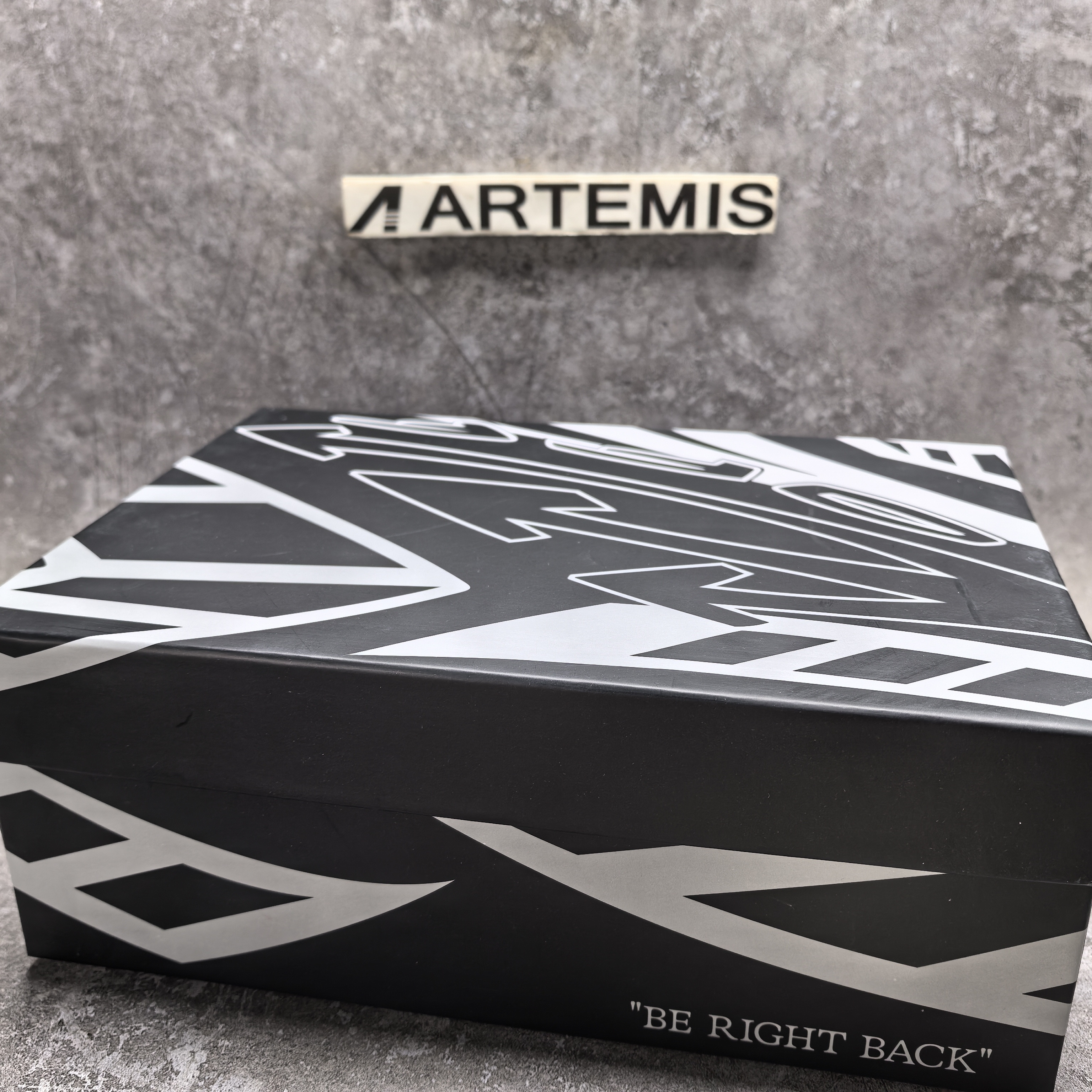 UA Off-White "BE RIGHT BACK"