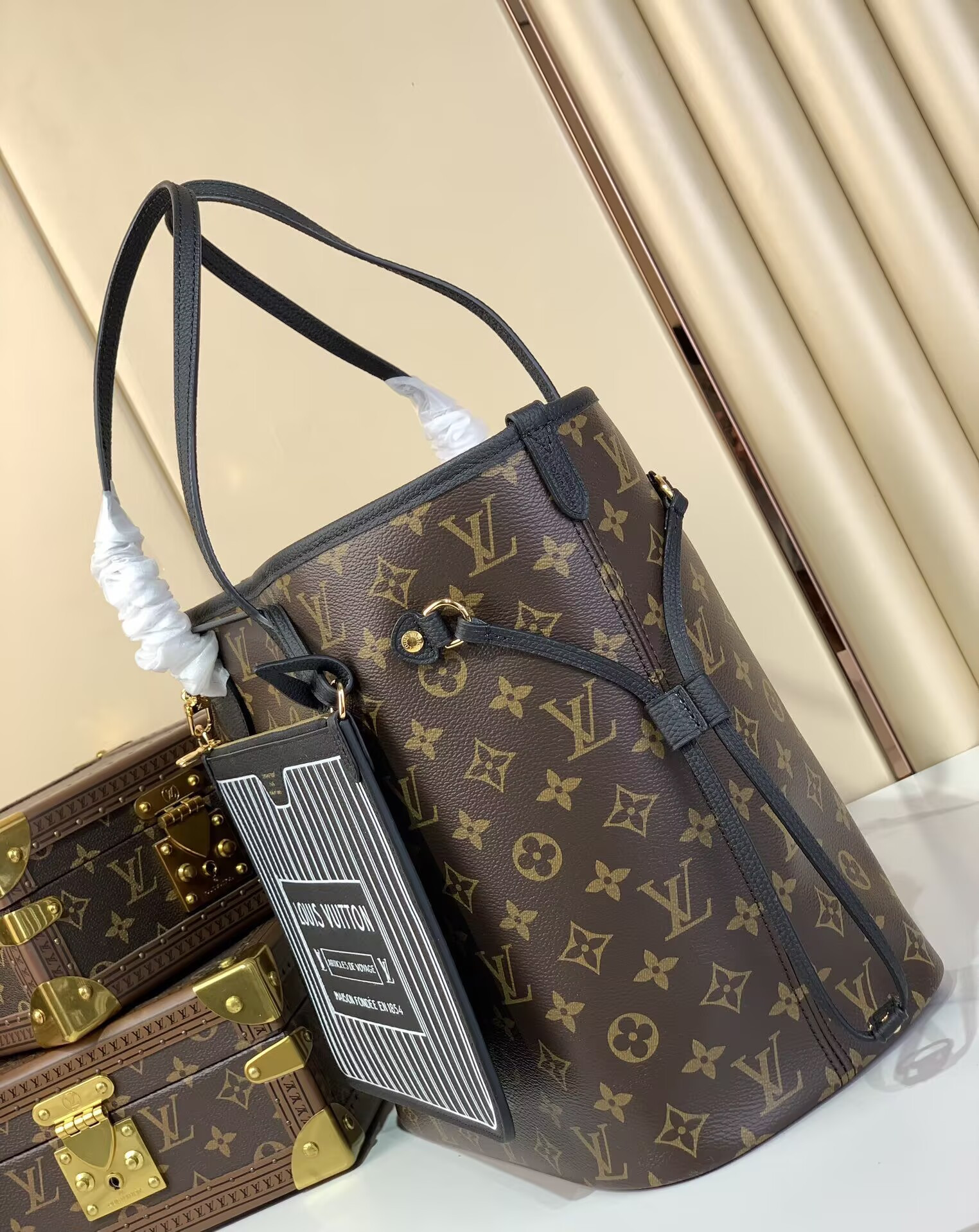 LV Neverfull MM Inside Out M11946 31x28x14cm Without Box