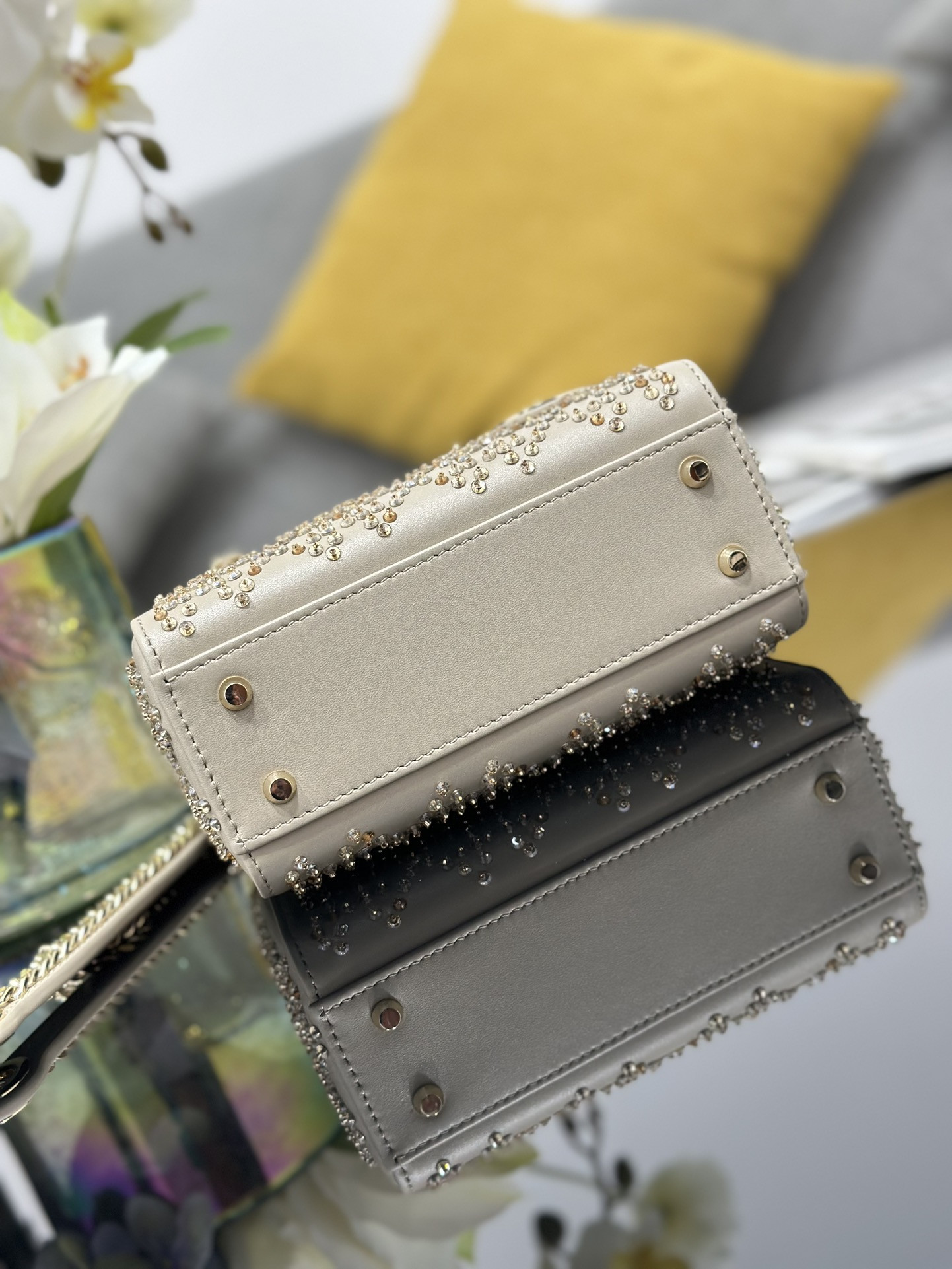 D*or mini lady D*or 17  x 15  x 7cm