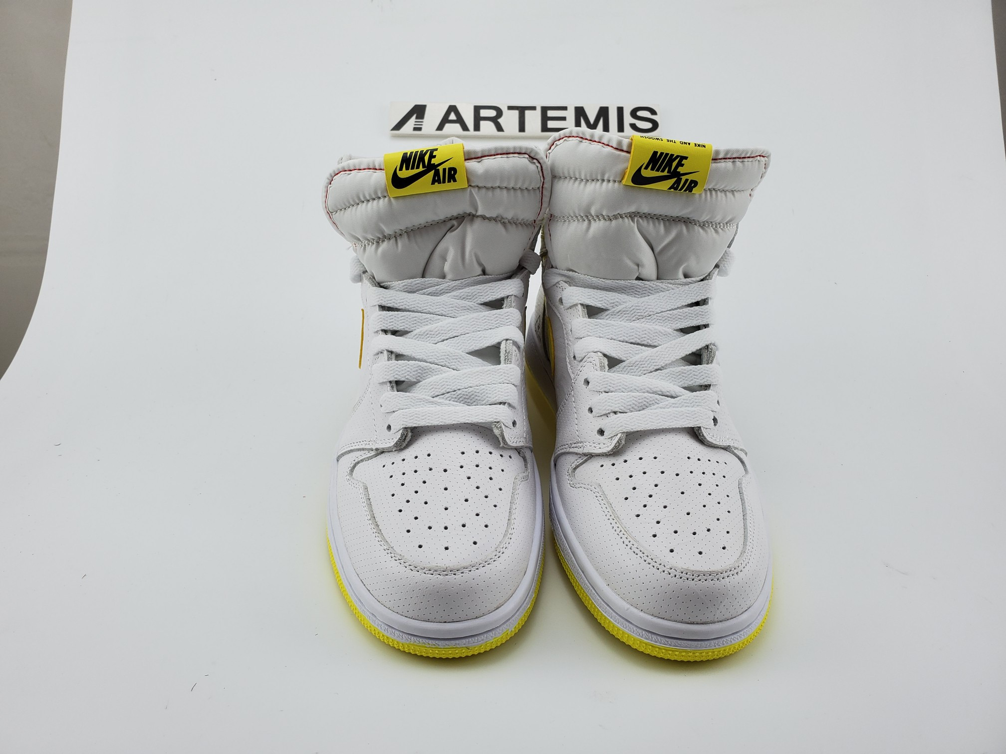 Air Jordan 1 High “First Class Flight”