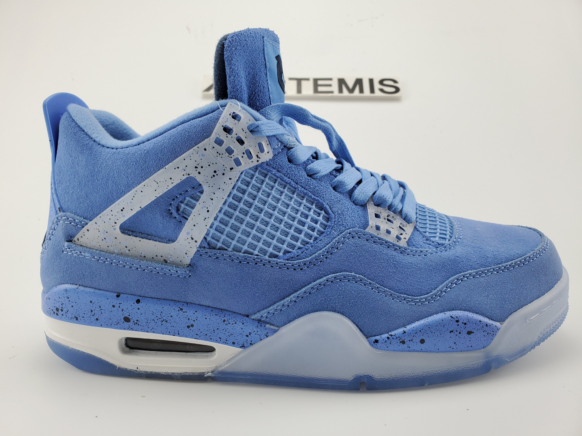 Air Jordan 4 Retro UNC 2019 PE Sky Blue