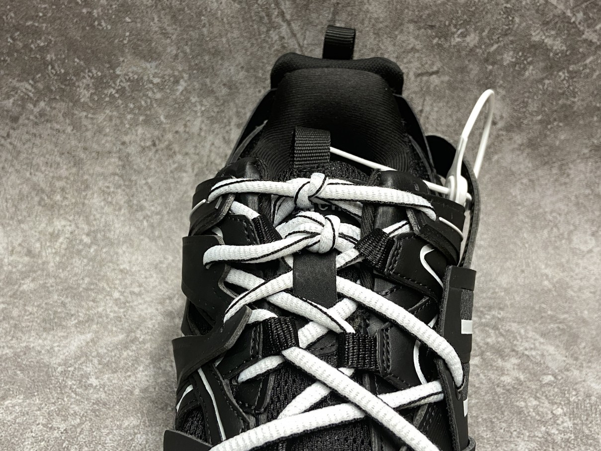 Balenciga Track Black White With Led Light