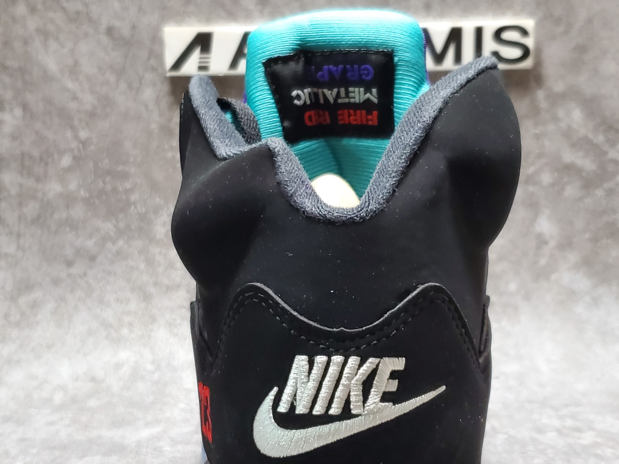 Air Jordan 5 Retro Top 3