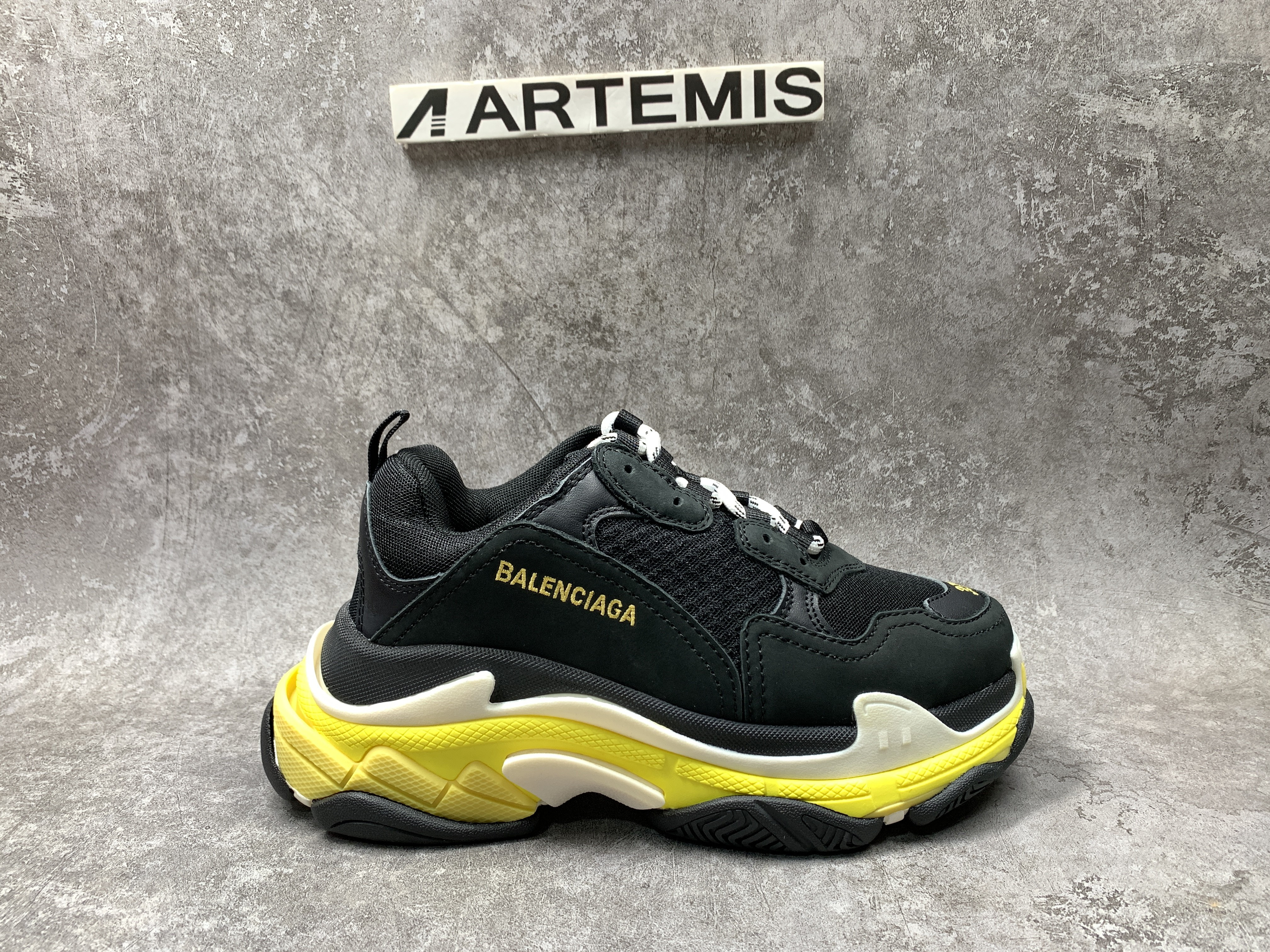 Balenciga Triple S Sneaker Black Yellow