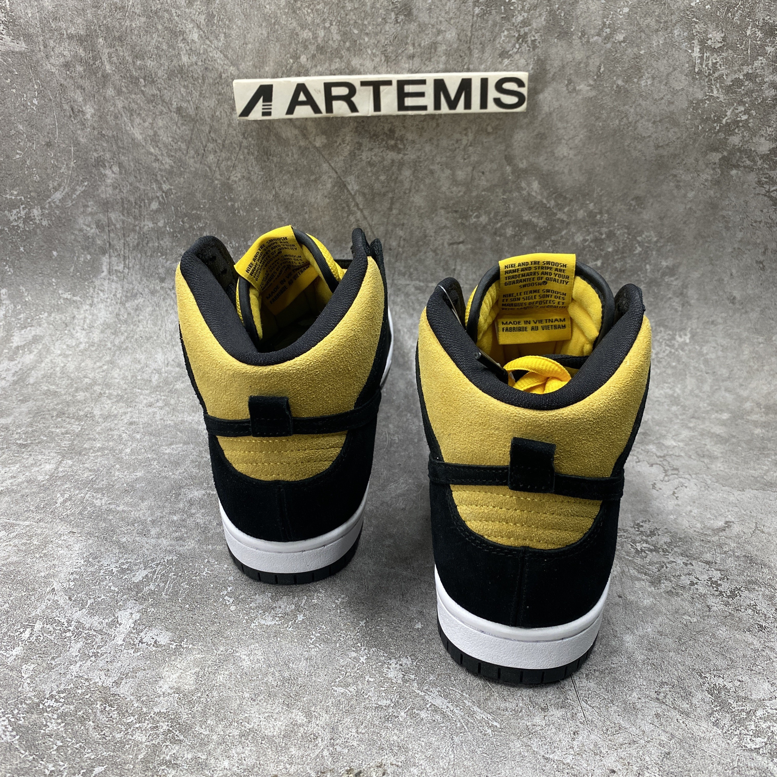 Nike SB Dunk High Pro Reverse Goldenrod