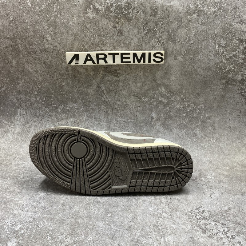 Travis Scott x Air Jordan 1 Low OG Reverse Mocha