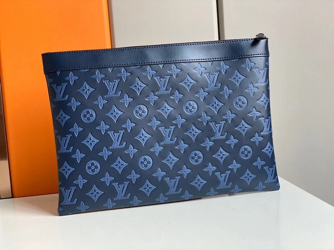 LV DISCOVERY POCHETTE GM M80425
