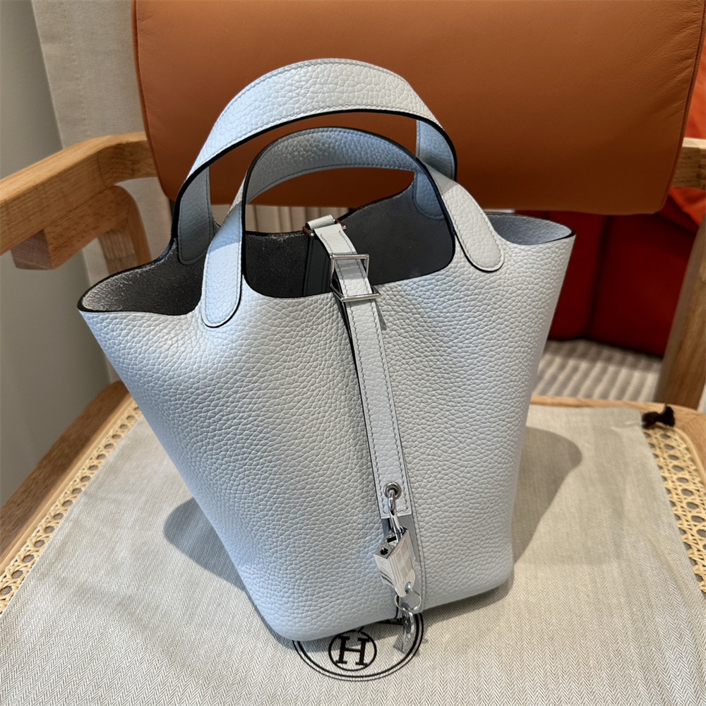 Hermès Picotin 18cm haze blue without original box