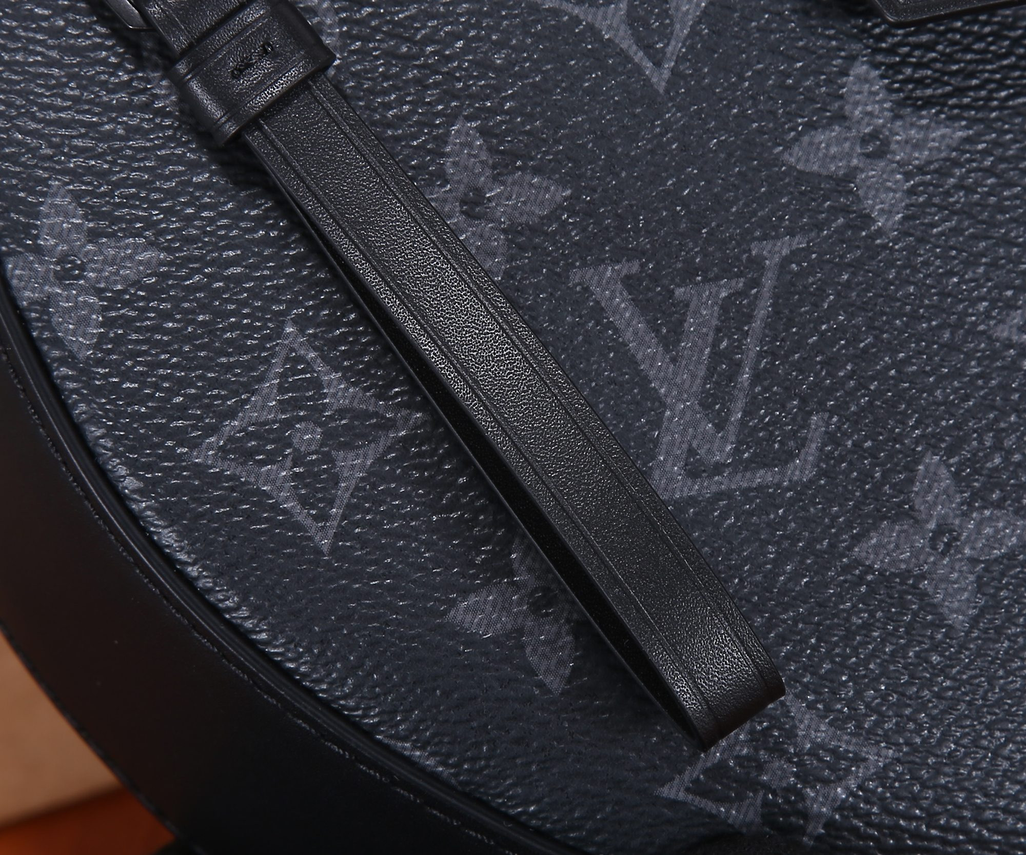 LV Moon Crossbody M23835 9.6 x 6.3 x 1.8 inches