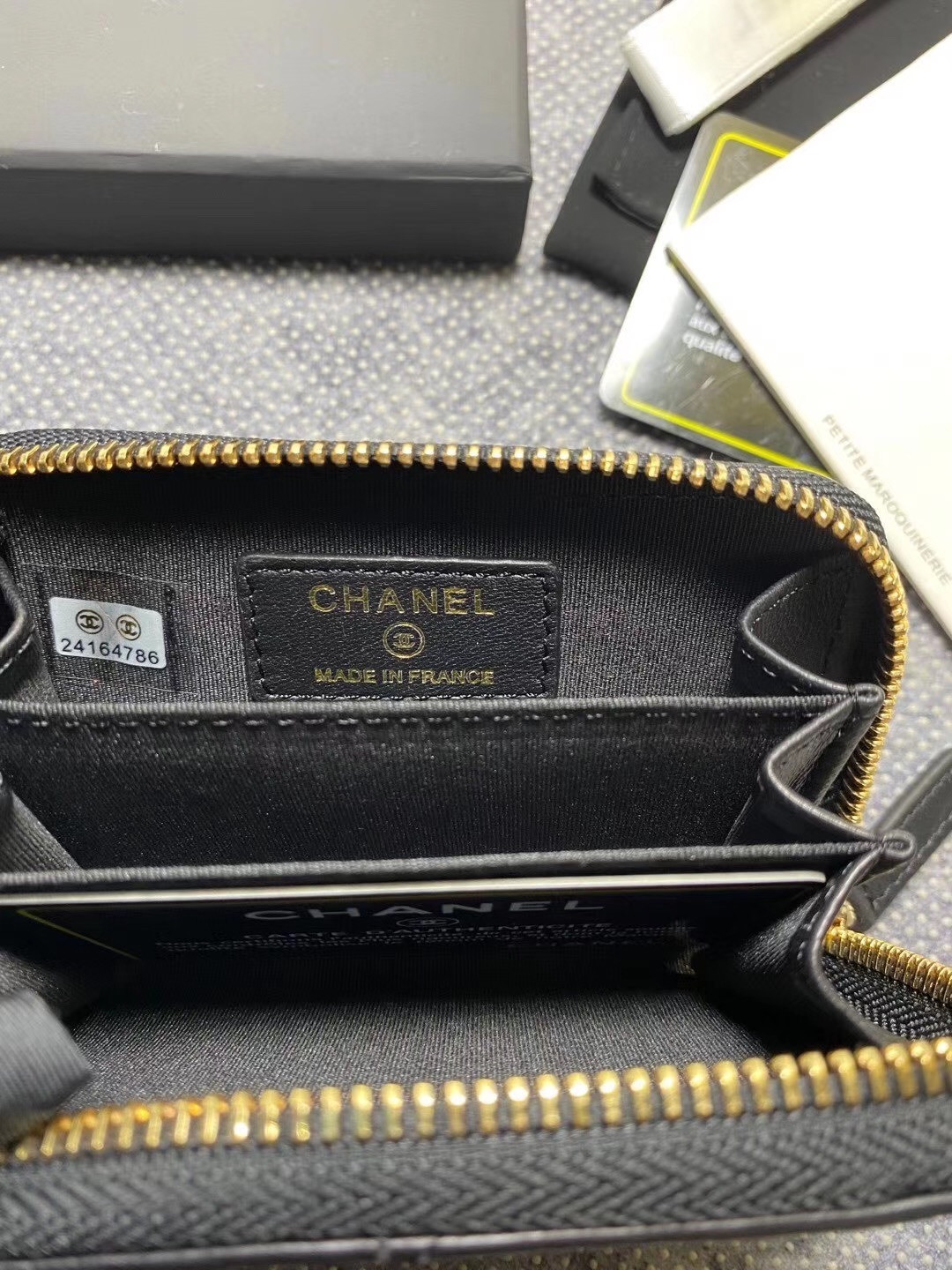 Ch*el zipped coin purse 7.5x 11x 2.5cm