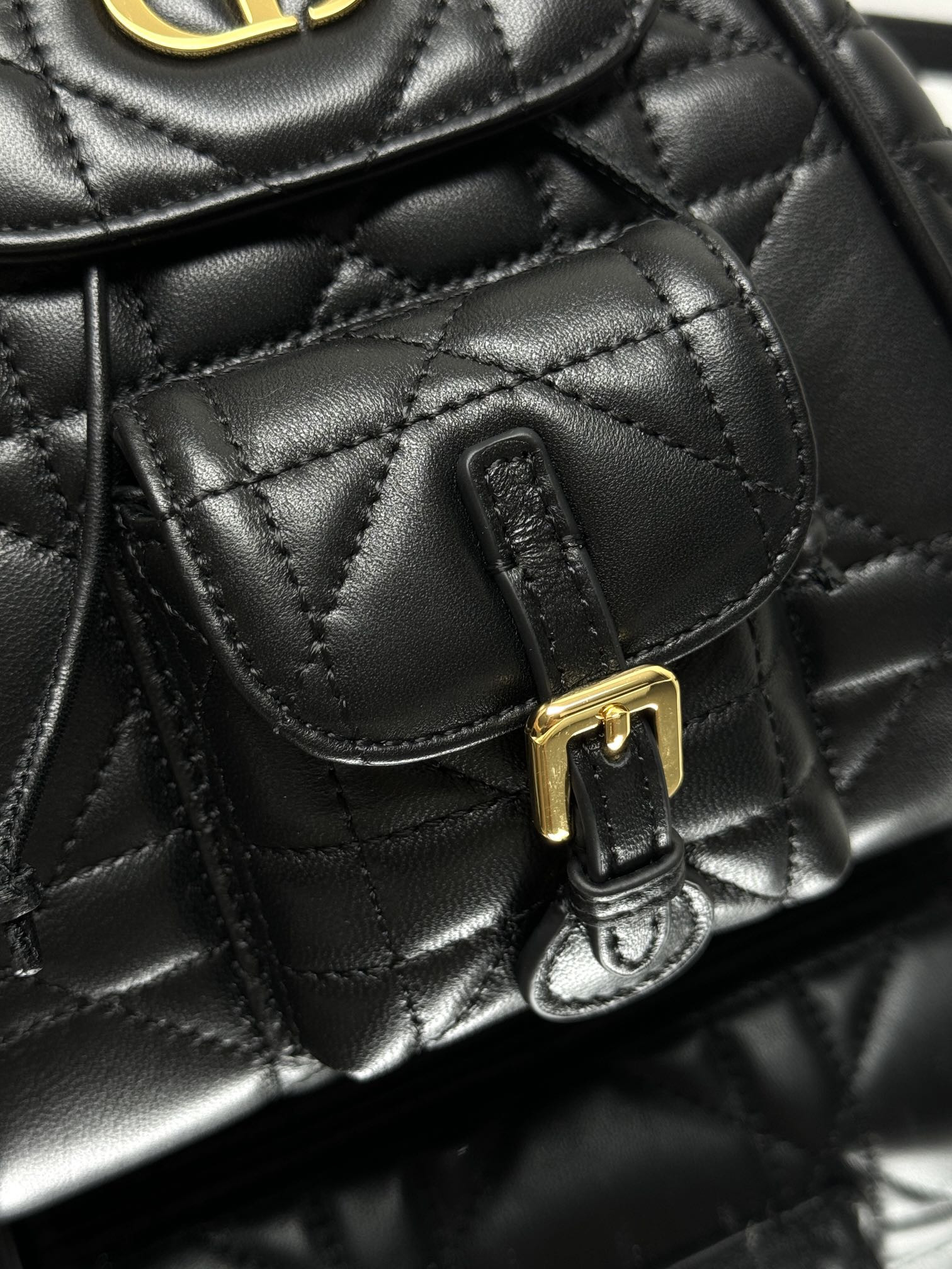 D*or caro backpack small 19.5 x 18.5 x 8.5 cm