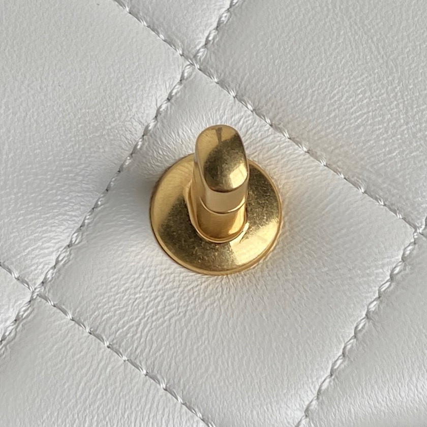 Ch*el fall-winter 2024-25 small flap bag 13x21x7cm