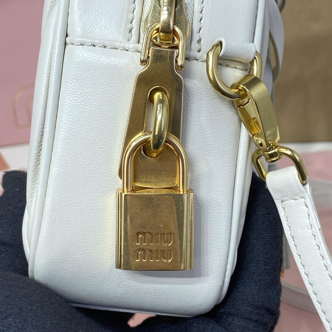 Miu Miu Arcadie matelassé nappa leather bag 13x19x6cm