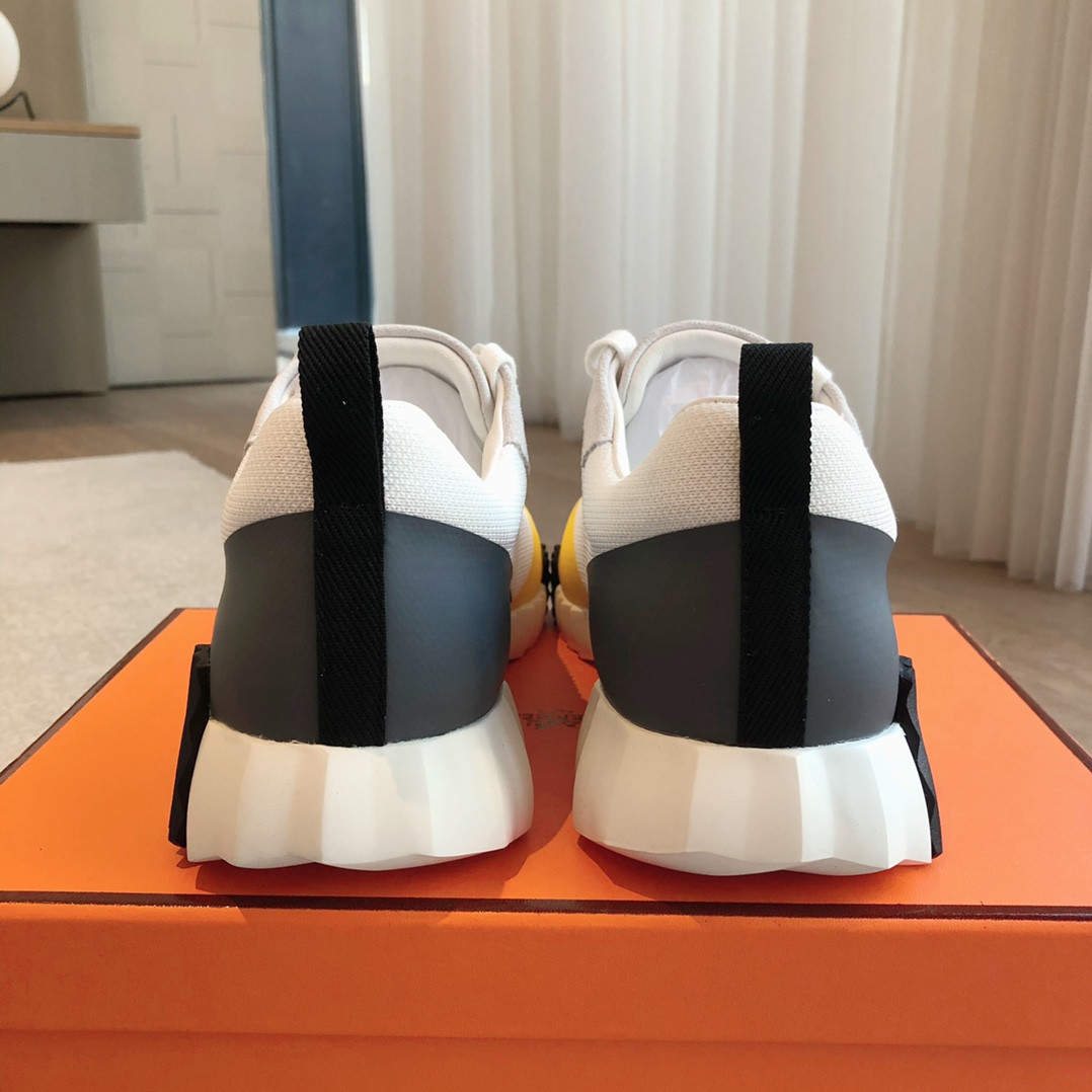 UA Hermès Bouncing Sneaker