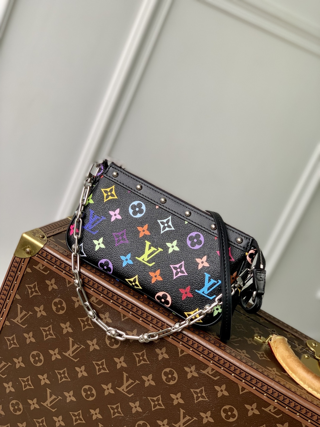 LV x TM Pochette Accessoires M13663 22x13x4cm