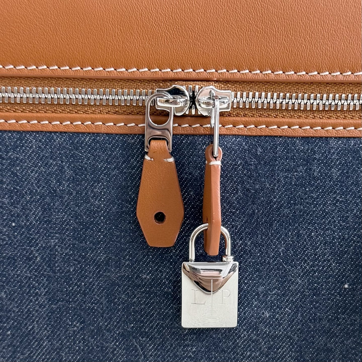 L**o p*ana extra pocket l27 16x27x10cm