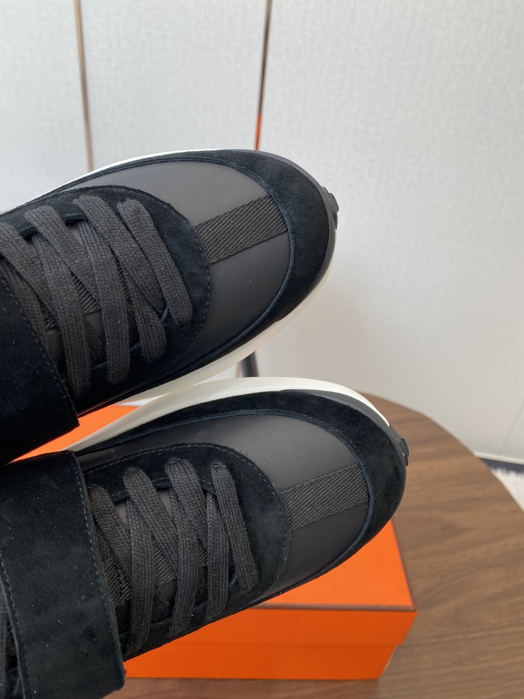 UA Hermès Loop Sneaker